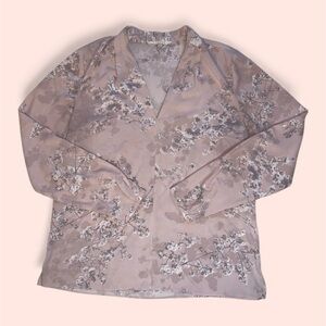 Tahari Dusty Rose/Mauve Pink Floral Long Sleeve V Neck Blouse